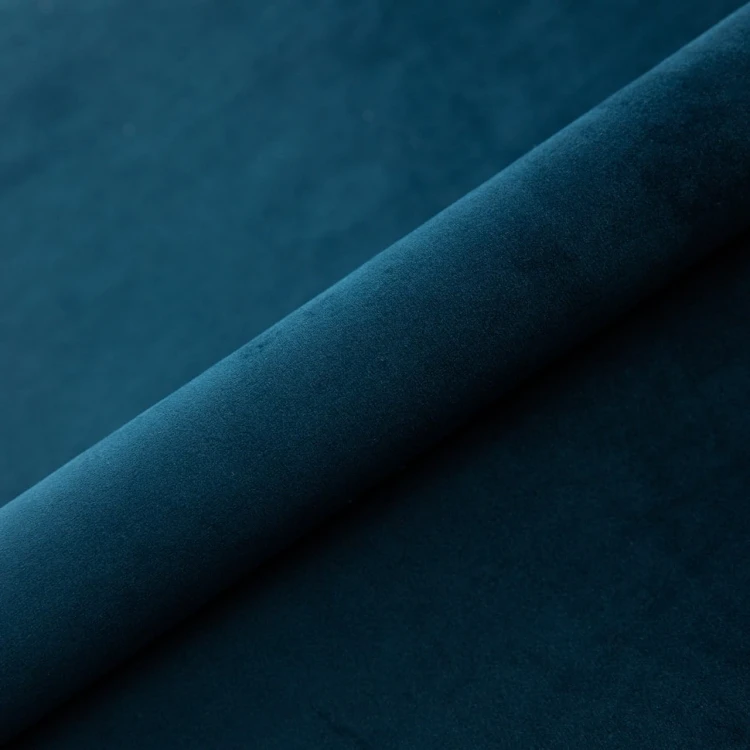 MAGIC VELVET 2204.jpg
